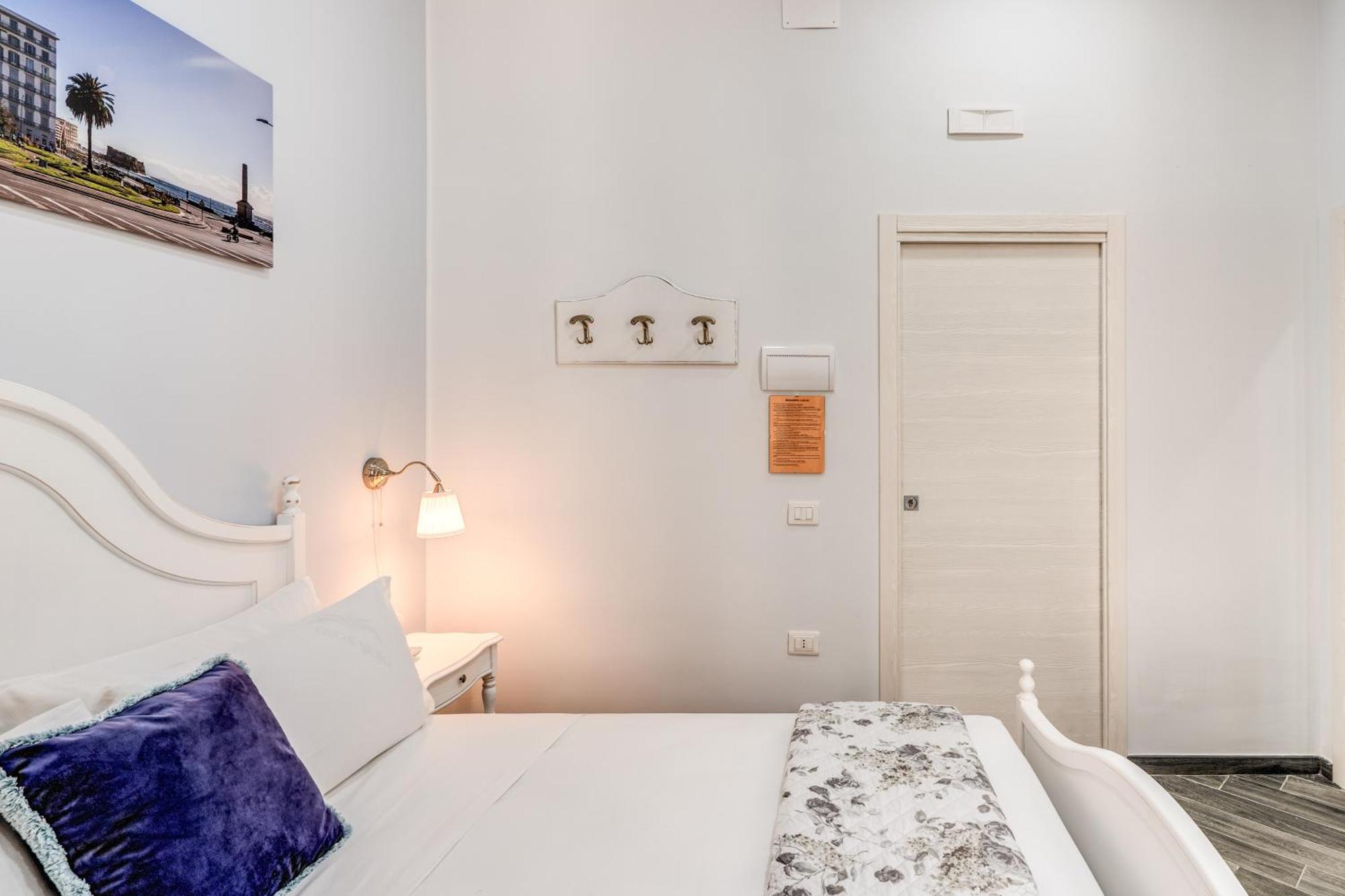 Hotel Agora Borsa à Naples Extérieur photo